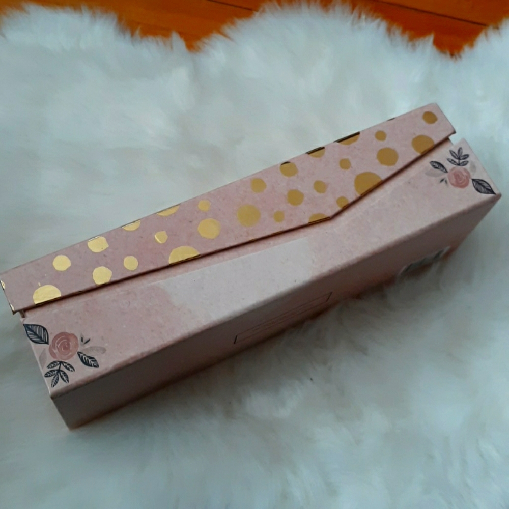 Magnetic Cover Art/Makeup Box